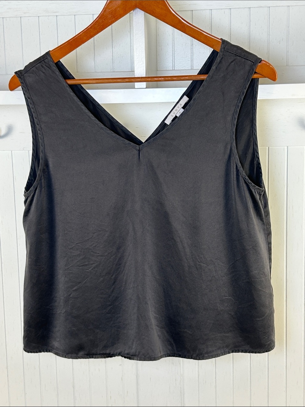 Lunya 100% Silk Gray V-Neck Camisole Tank Size Small